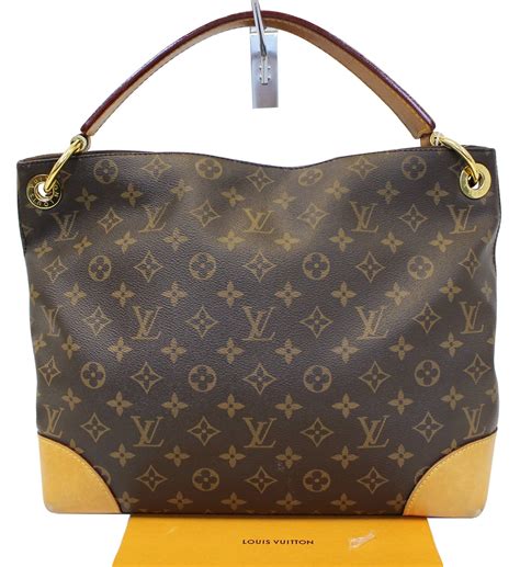 Louis Vuitton Berri PM Monogram 